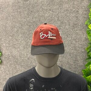 Vintage 90s Chicago Bulls Logo Athletic Script Snapback Hat NBA